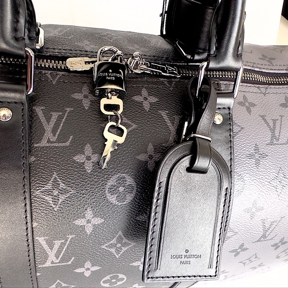 A LV BAG - Picture 3 of 3